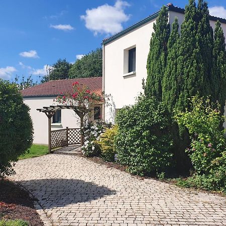 Villa Fleur De Lys Au Puy Du Fou - Stayinvendee La Gaubretiere Exterior foto